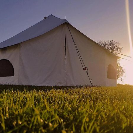 6M Xl Bell Tent With Log Burner Near Whitby Villa Liverton Exterior photo