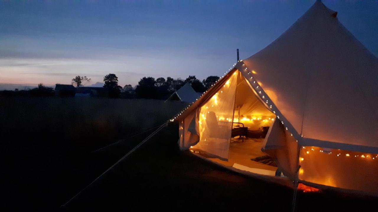 6M Xl Bell Tent With Log Burner Near Whitby Villa Liverton Exterior photo