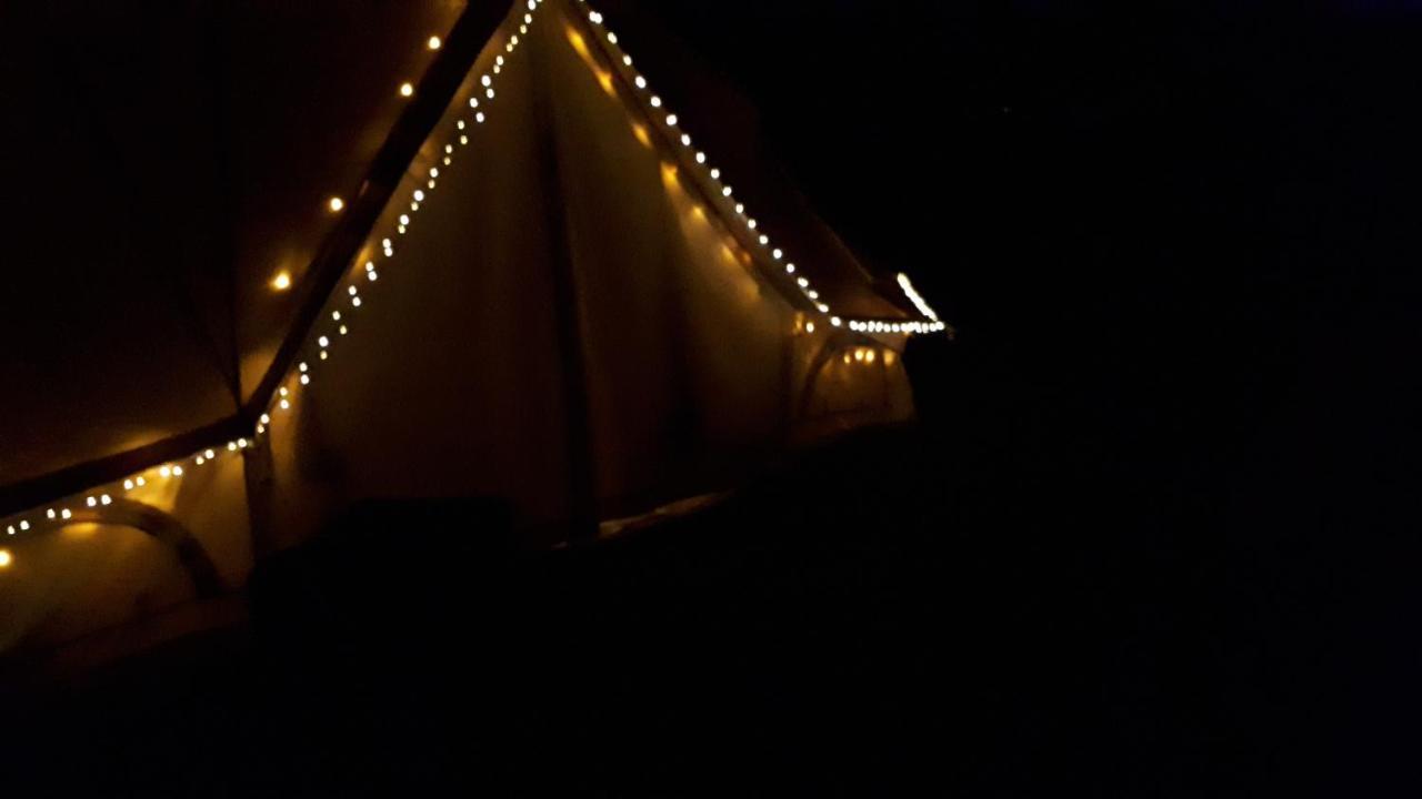 6M Xl Bell Tent With Log Burner Near Whitby Villa Liverton Exterior photo