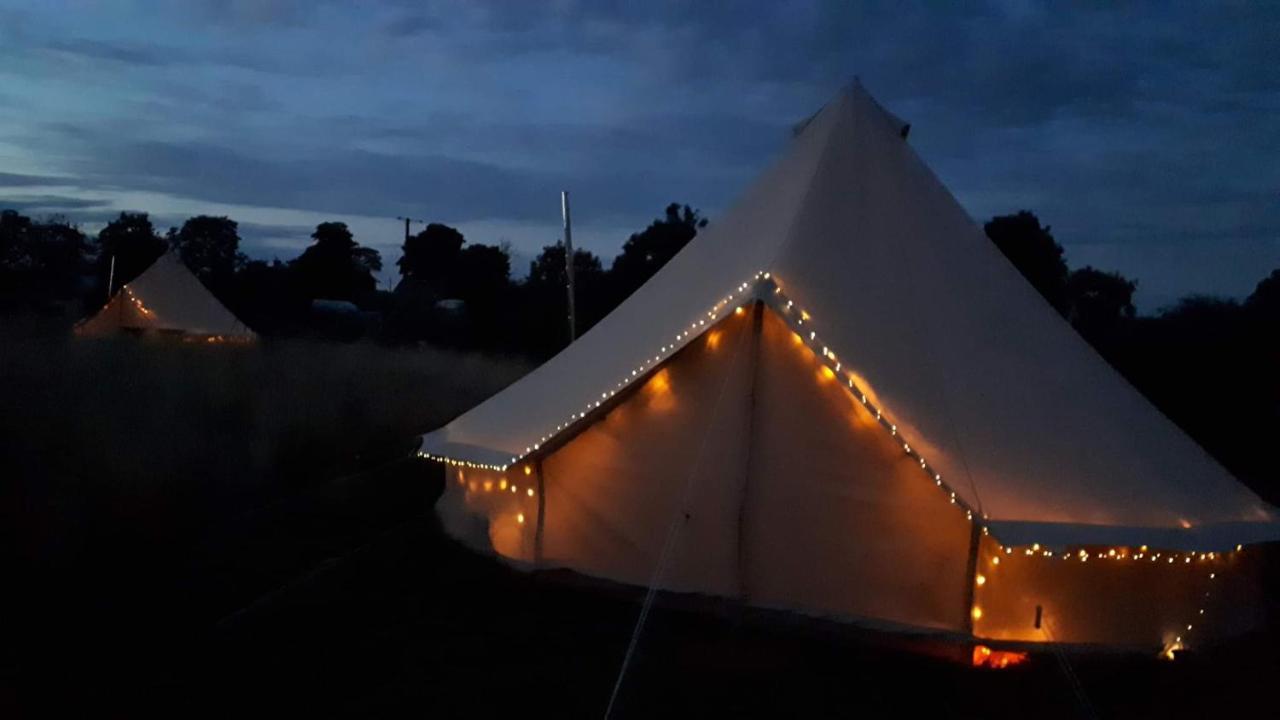 6M Xl Bell Tent With Log Burner Near Whitby Villa Liverton Exterior photo