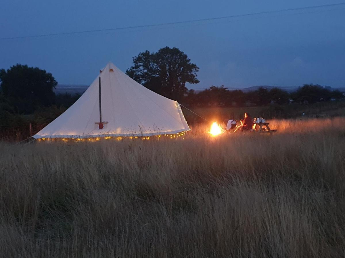 6M Xl Bell Tent With Log Burner Near Whitby Villa Liverton Exterior photo